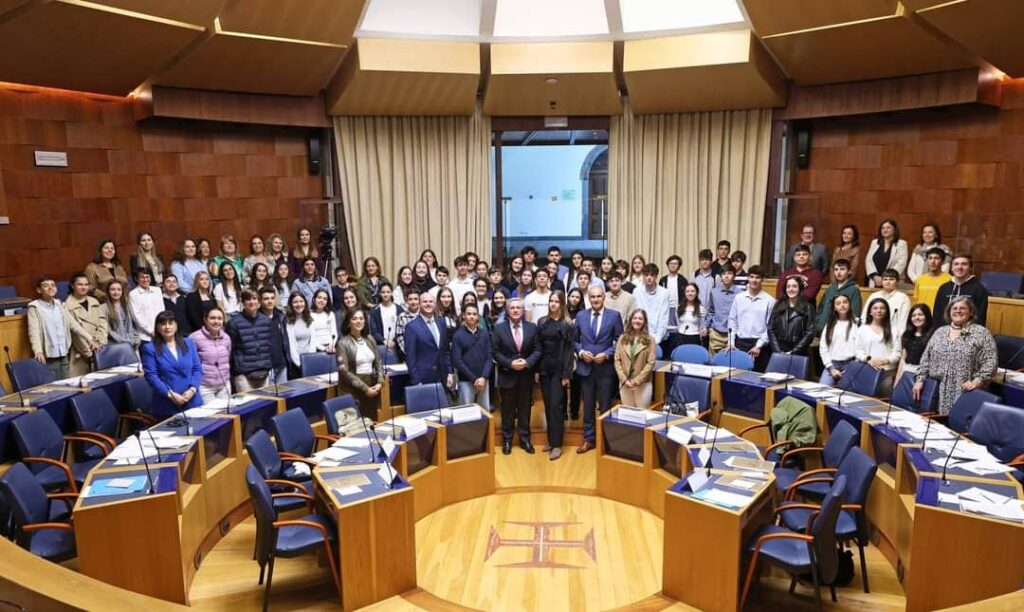 Sessão Regional do Parlamento dos Jovens – Nacional