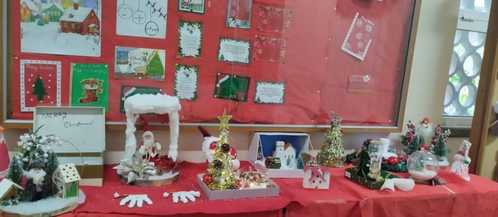 Exposição de Natal – Grupo de Inglês e Francês