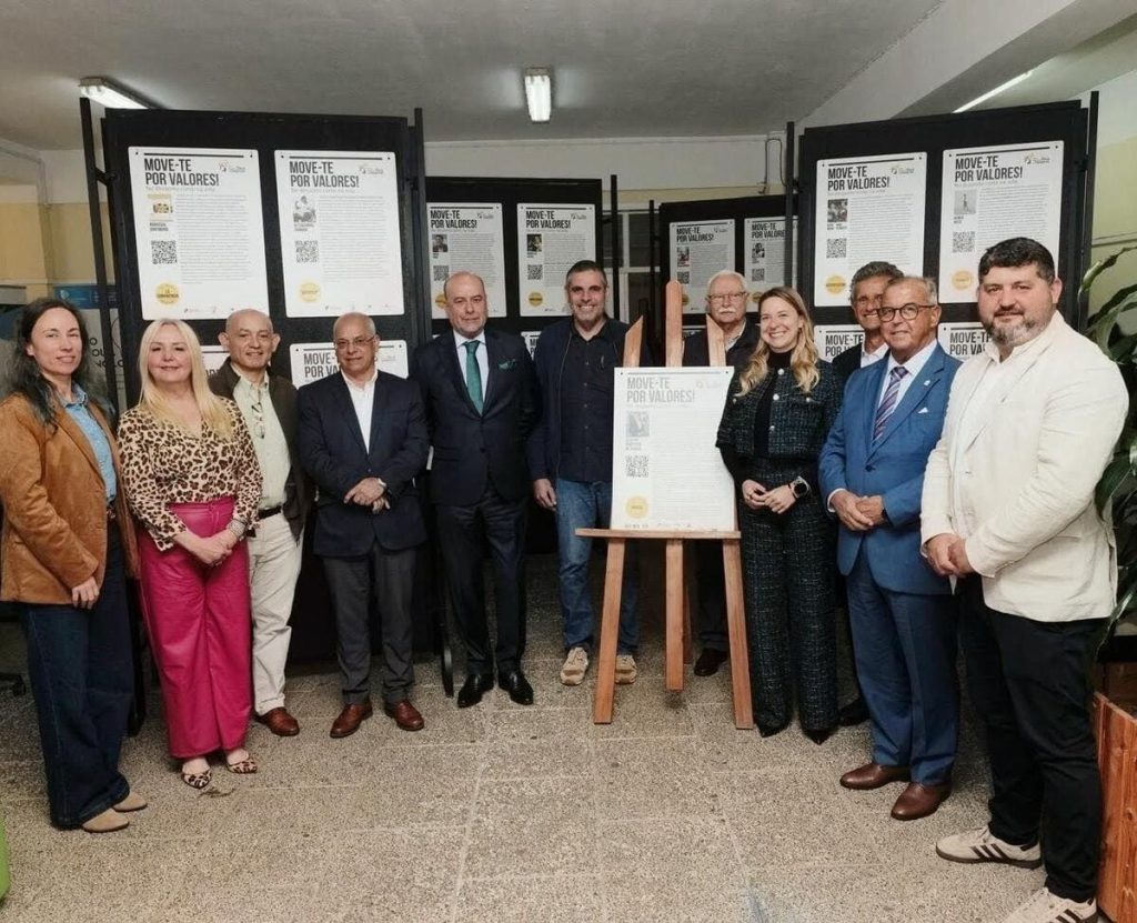 Homenagem à ex-aluna Cláudia Monteiro de Aguiar