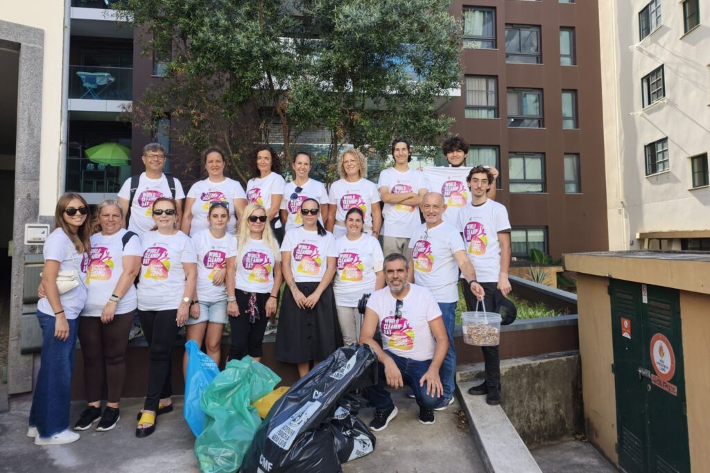 Turmas EFA participam na ação “Clean Up the World” na Quinta Deão